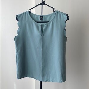 Scalloped Edge Sleeveless Top - Blue